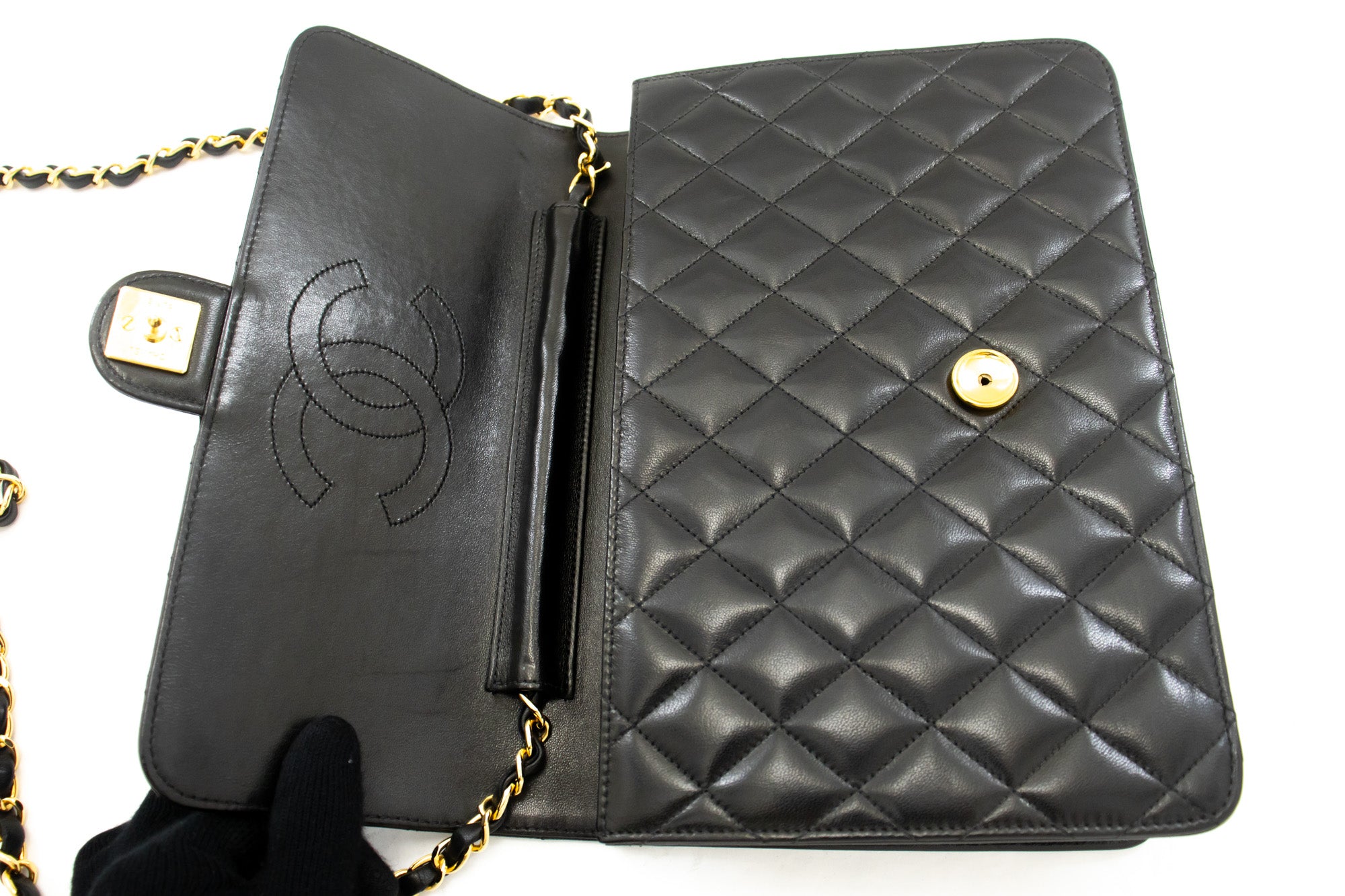 Chanel Chain Shoulder Bag Clutch Black Quilted Flap Lambskin Purse j66