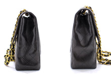 CHANEL Jumbo 11" velká řetízková taška přes rameno Flap Black Lambskin Gold f98 hannari-shop