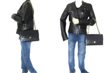 CHANEL Klassieke schoudertas met dubbele flap en ketting van 10 cm Zwart lamsleer L31 hannari-shop